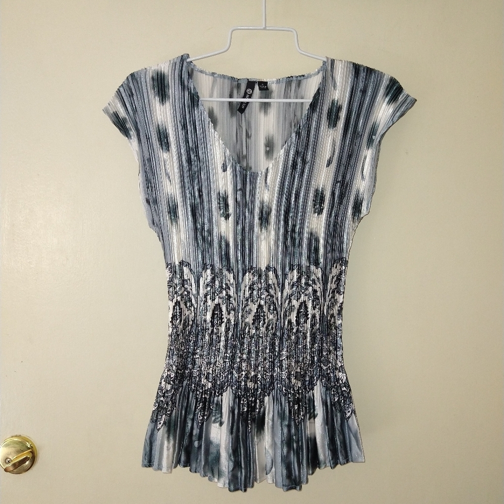 Milano body hugging kidding blouse pleated gray - Picture 6 of 9